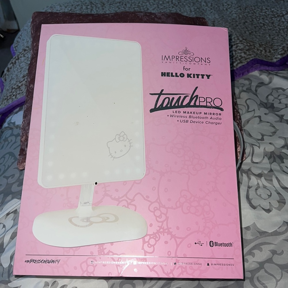 Impressions vanity x hello kitty